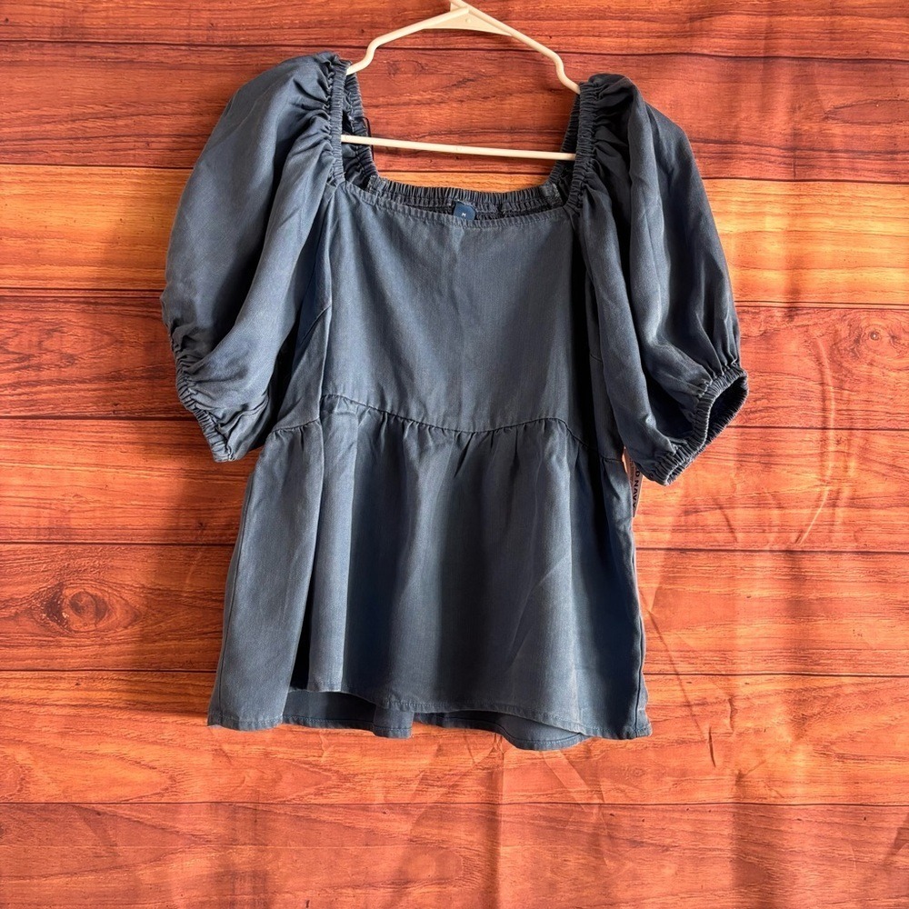 Old Navy Womens Blue Tencel Lyocell Puff Sleeve Smocked Peplum Top Medium NEW